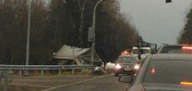 В ДТП с фурой под Тосно погибли два человека