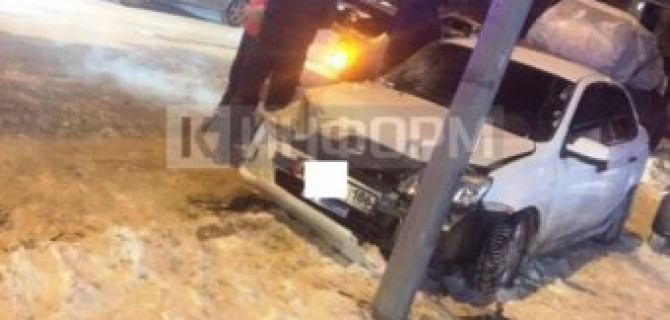 В ДТП в Сургуте пострадала беременная женщина