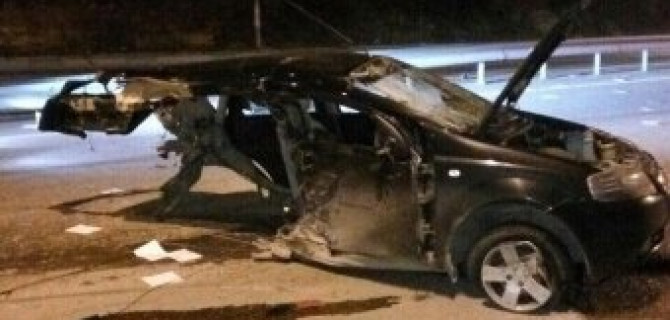 В ДТП в Севастополе иномарку разорвало пополам