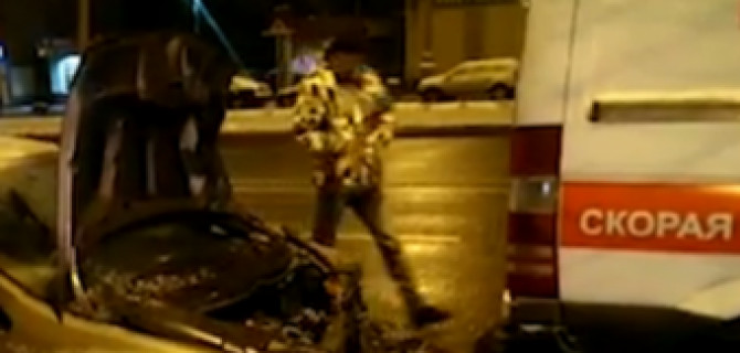 В Москве столкнулись легковушка, автобус и «скорая»