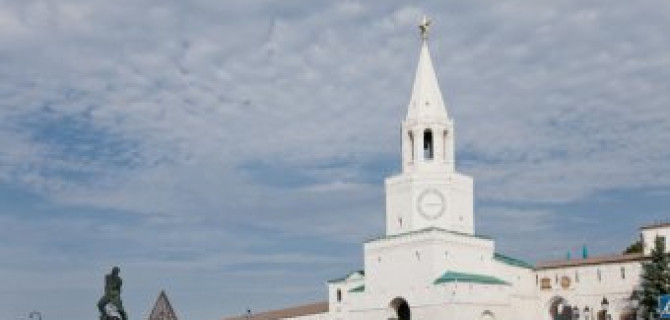 В Казанском Кремле под колесами УАЗа погибла москвичка