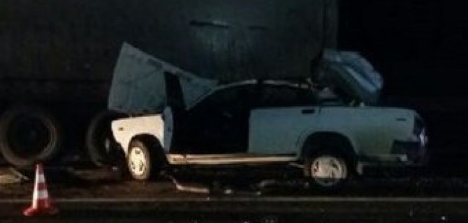В ДТП с фурой в Выселковском районе погибла молодая пассажирка ВАЗа