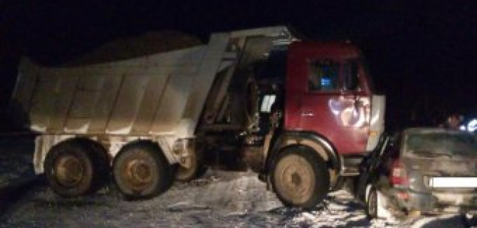В Прикамье в ДТП с КамАЗом погибли два человека