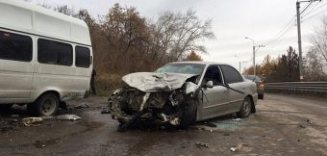 В ДТП на «грузовой восьмерке» в Ульяновске пострадали 11 человек