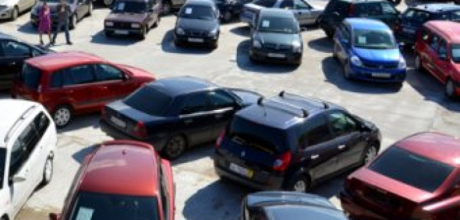 Названы лидеры авторынка в России