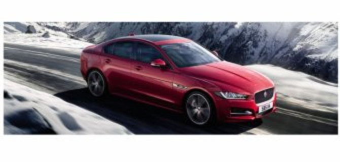 Старт новогодних продаж Jaguar в РОЛЬФ Ясенево!