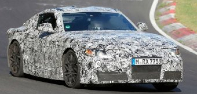 Новое поколение Toyota Supra проходит испытания