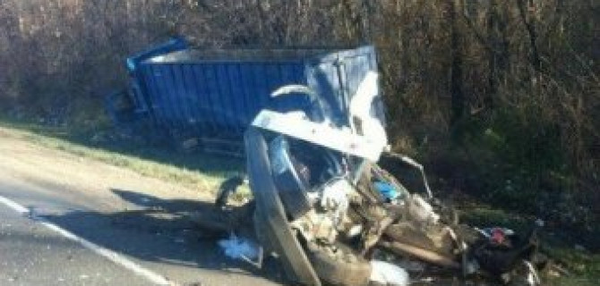 В Динском районе в ДТП «девятку» разорвало: водитель погиб