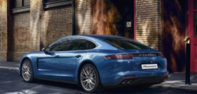 Будущее наступило! Новый Porsche Panamera в Порше Центре Москва