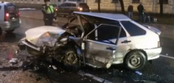 В ДТП на Московском проспекте в Петербурге погиб человек