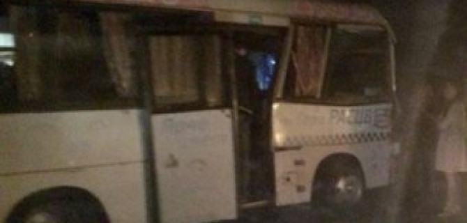 В Ростове водитель маршрутки умер за рулем и устроил ДТП