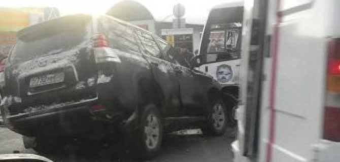 В Пензе иномарка протаранила автобус