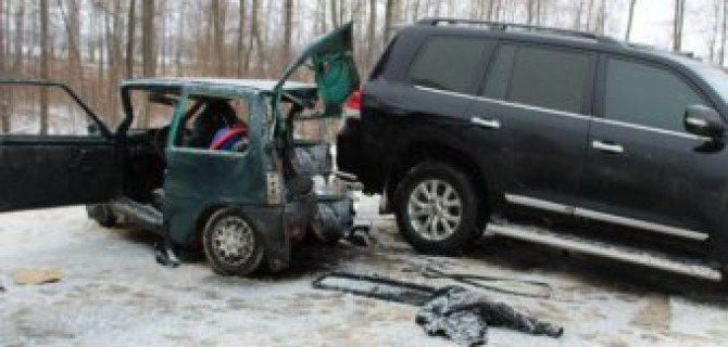 В Брянской области в ДТП попала семья с двумя детьми на «Оке»