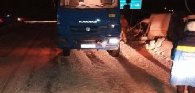 В ДТП с КамАЗом в Кировской области погиб человек