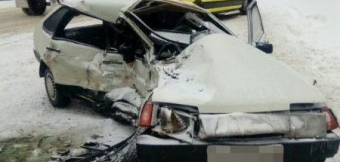 В ДТП под Тверью погибли два человека