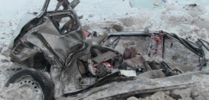 В ДТП с КамАЗом в Игринском районе погиб водитель иномарки