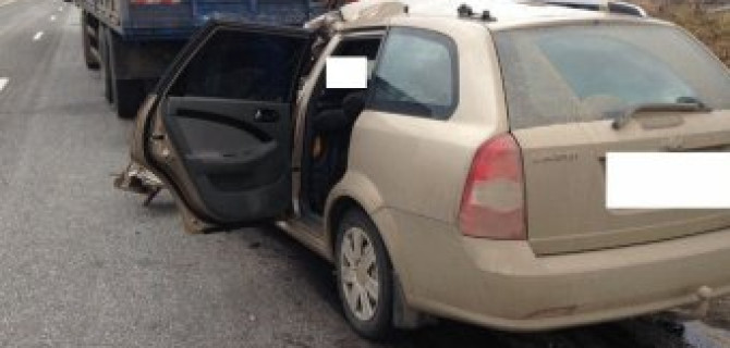 Под Ставрополем в ДТП с КамАЗом погибли три человека