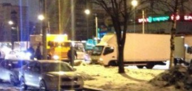 В Петербурге водитель автобуса почувствовал недомогание и спровоцировал ДТП