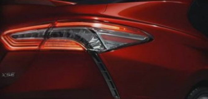 Появился тизер новой Toyota Camry