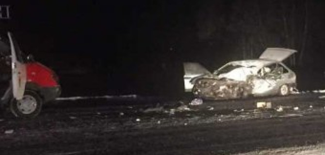 Под Челябинском ВАЗ-2109 врезался в грузовик: двое погибших