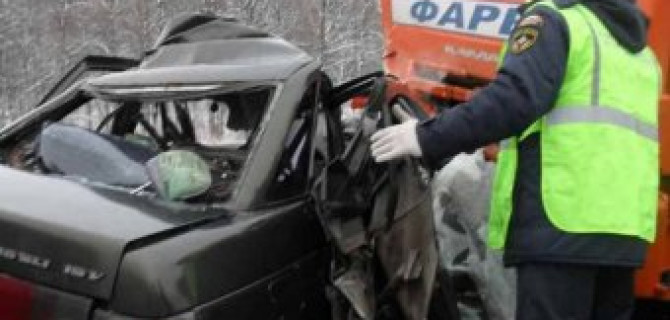 В ДТП с мусоровозом под Нижним Новгородом погибли два человека