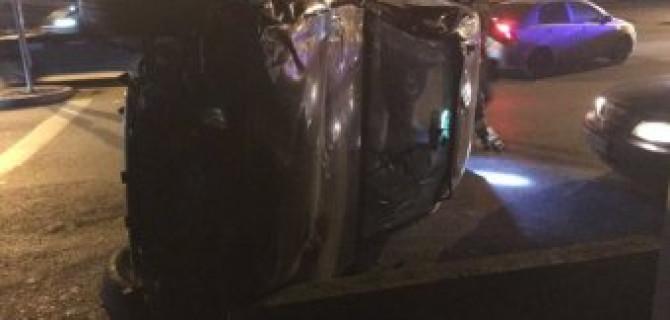 Водитель попал в реанимацию после ДТП на Октябрьской набережной