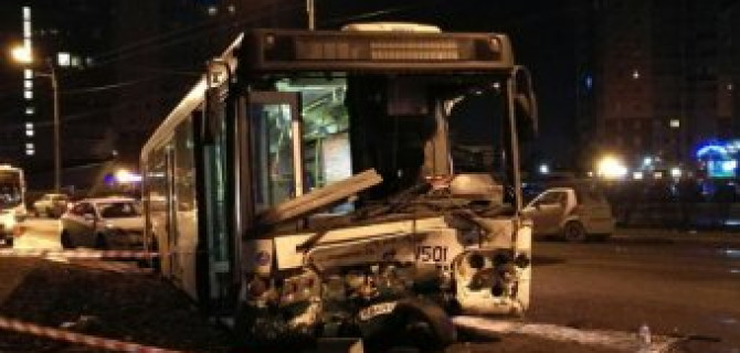 В ДТП на Белы Куна в Петербурге в новогоднюю ночь погибли двое