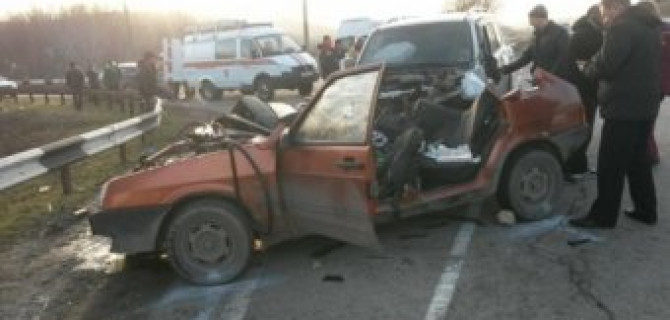 В ДТП под Севастополем погибли два человека
