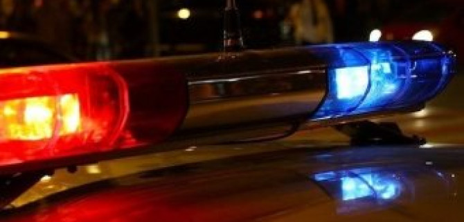 В Москве автомобиль сбил четырех человек на остановке – один погиб