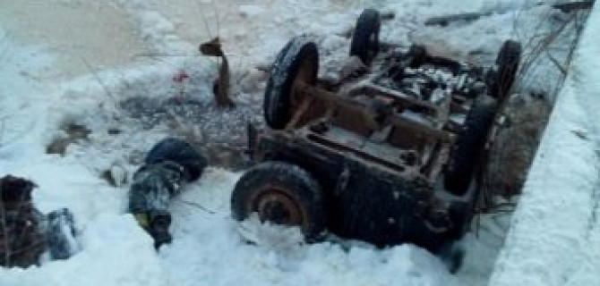 В Лысковском районе машина упала в реку: погиб мальчик