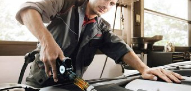 Незабываемое предложение на замену оригинального моторного масла в Порше Центр Ясенево