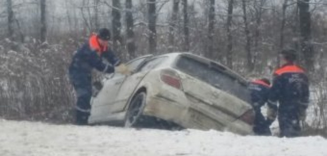 Водитель «Опеля» погиб в ДТП с грузовиком под Петербургом