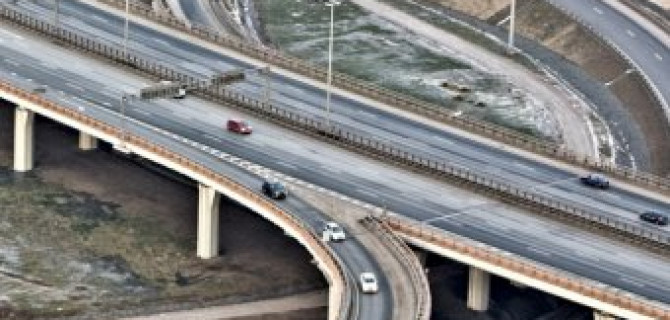 Кольцевая дорога вокруг Петербурга станет шестиполосной