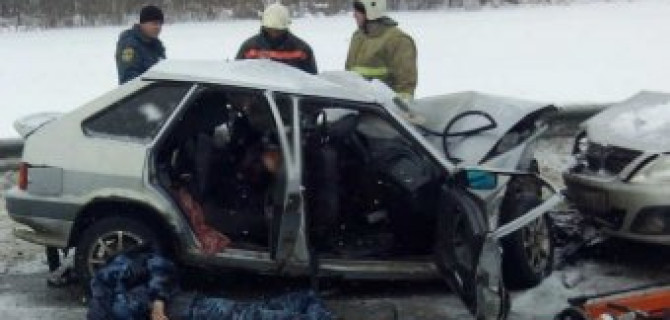 В ДТП с автобусом под Липецком погибли два человека