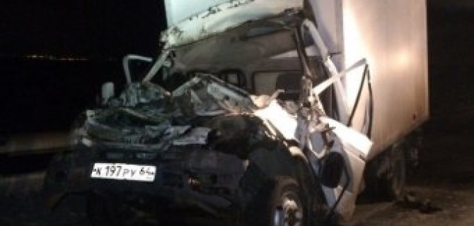 В ДТП под Саратовом один человек погиб и пятеро пострадали