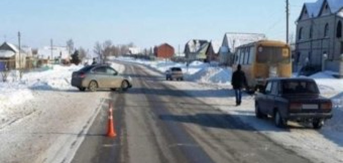 Под Самарой женщина на Chevrolet сбила двух школьниц