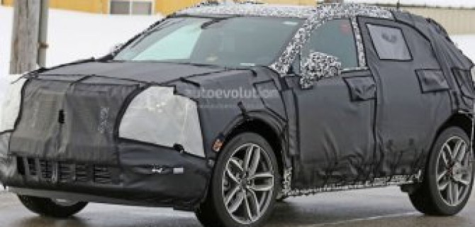 В Сети появились снимки Cadillac XT3 
