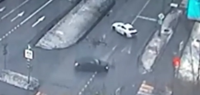 Чемпион мира по боям без правил протаранил машину с ребенком в Москве