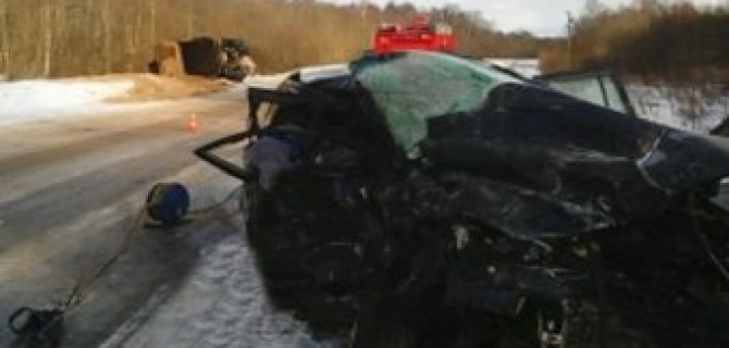 В Тверской области в ДТП погибли двое взрослых и ребенок