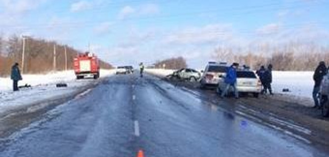 В ДТП под Ростовом погиб человек