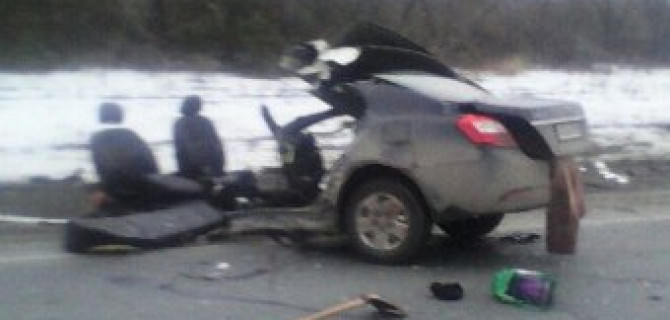 В ДТП с грузовиком в Ульяновской области погибли три человека