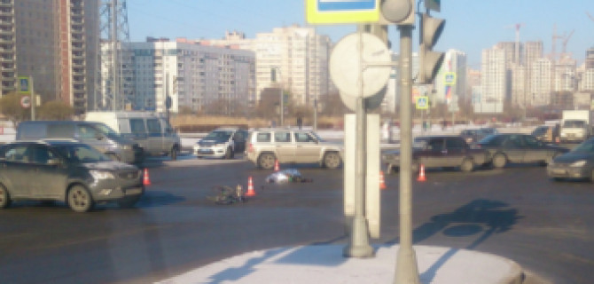 В Петербурге в ДТП погиб велосипедист
