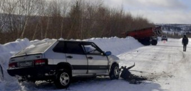 В ДТП с КАМАЗом в Бодайбинском районе погиб человек