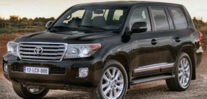 Toyota Land Cruiser стал самым популярным японским кроссовером с пробегом в России