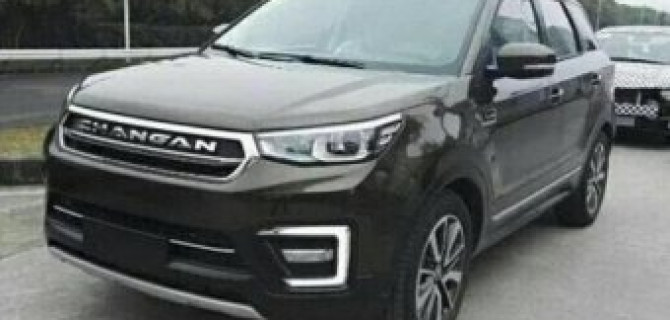 Новый кроссовер Changan CS55 заснят без камуфляжа