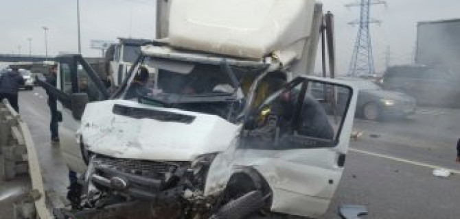 Массовое ДТП произошло на Киевском шоссе в Москве