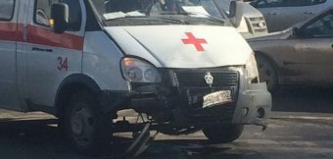 В Уфе «скорая» попала в ДТП