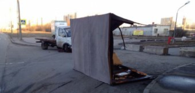 В Петербурге после ДТП "Газель" разорвало пополам