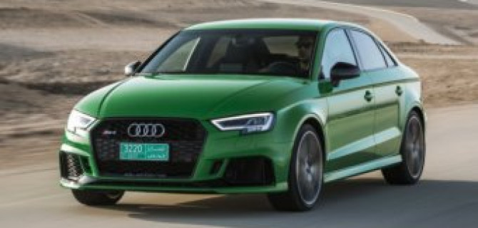 Новый «заряженный» Audi RS3 Sedan показался на фото
