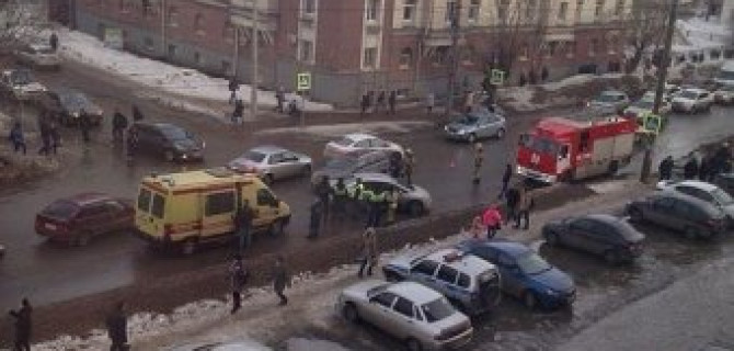 В ДТП на улице 30 лет Победы в Ижевске пострадала женщина